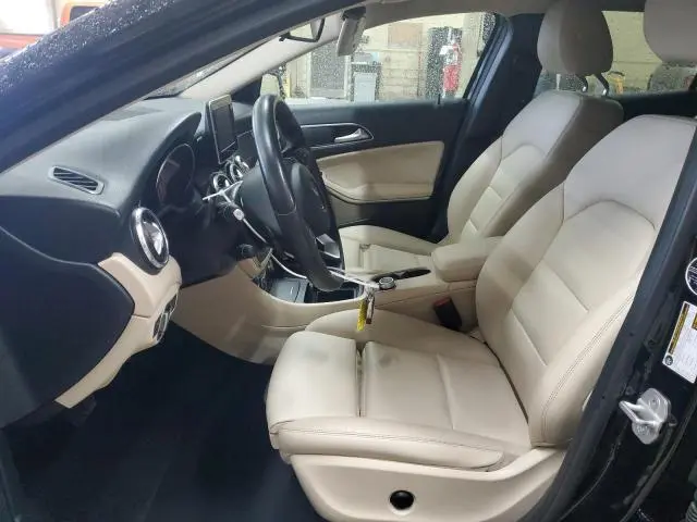 2016 MERCEDES-BENZ GLA 250  