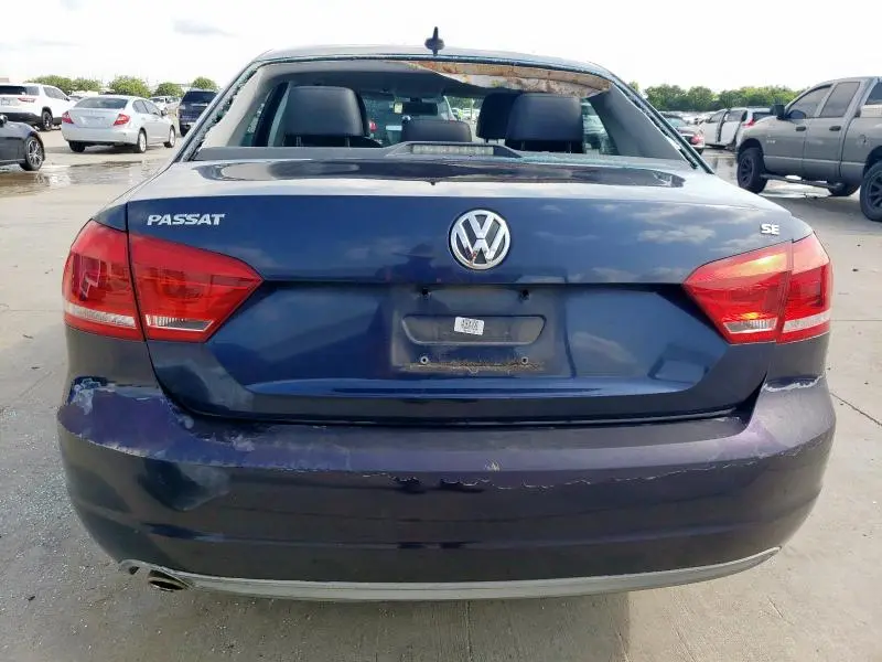 2013 VOLKSWAGEN PASSAT SE  