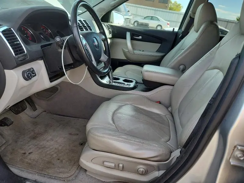 2011 GMC ACADIA SLT-1  