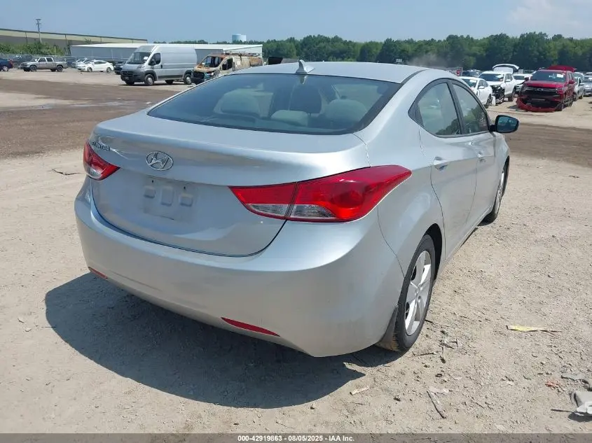 2013 HYUNDAI ELANTRA GLS