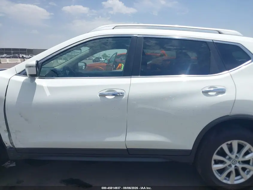 2017 NISSAN ROGUE SV