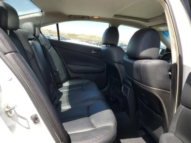 2011 NISSAN MAXIMA S  
