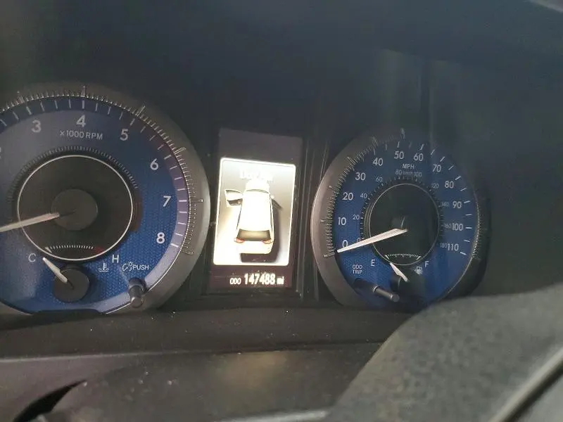 2015 TOYOTA SIENNA XLE  