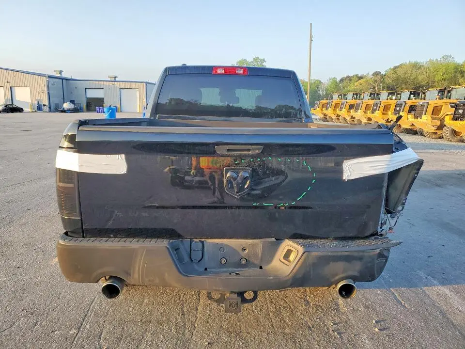 2014 RAM 1500 ST  