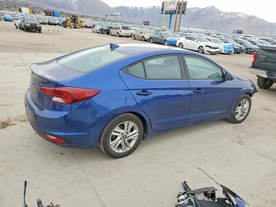 2020 HYUNDAI ELANTRA SEL  