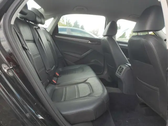 2014 VOLKSWAGEN PASSAT SE  