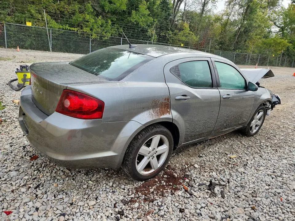 2013 DODGE AVENGER SE  