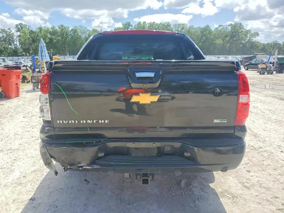 2013 CHEVROLET AVALANCHE LT  