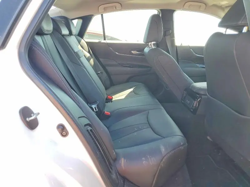 2022 TOYOTA MIRAI XLE  