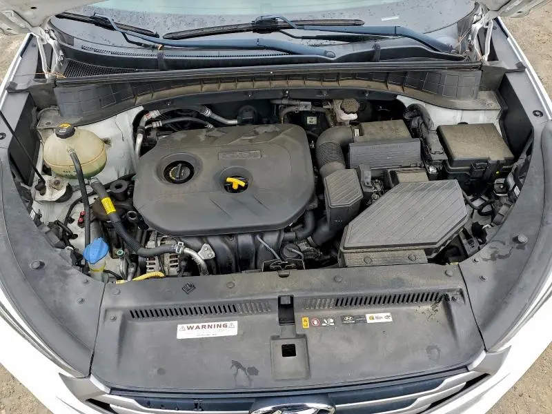 2018 HYUNDAI TUCSON SE  