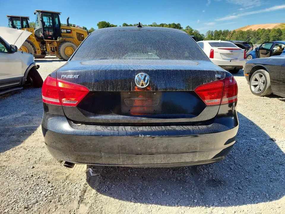 2013 VOLKSWAGEN PASSAT SE  