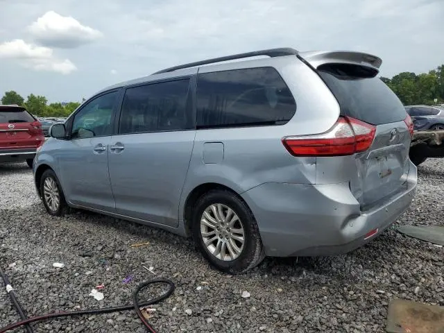 2015 TOYOTA SIENNA XLE  