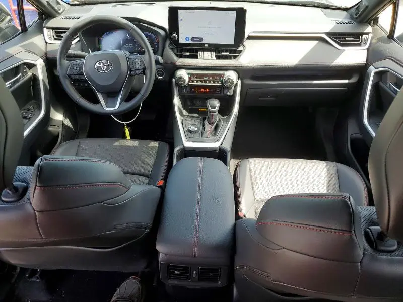 2025 TOYOTA RAV4 XSE  