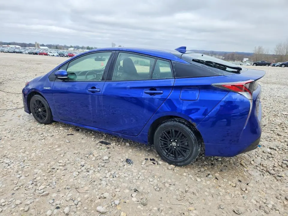 2016 TOYOTA PRIUS THREE  