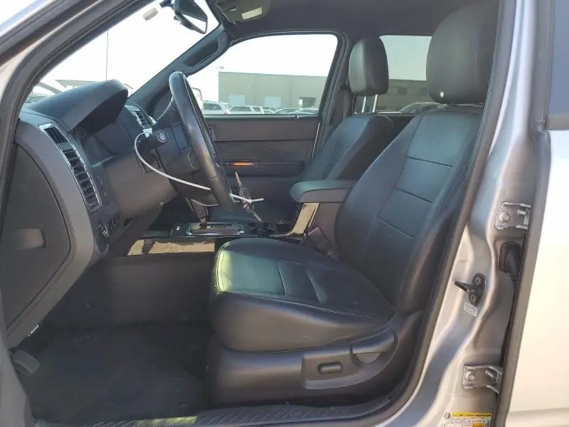 2011 FORD ESCAPE LIMITED  