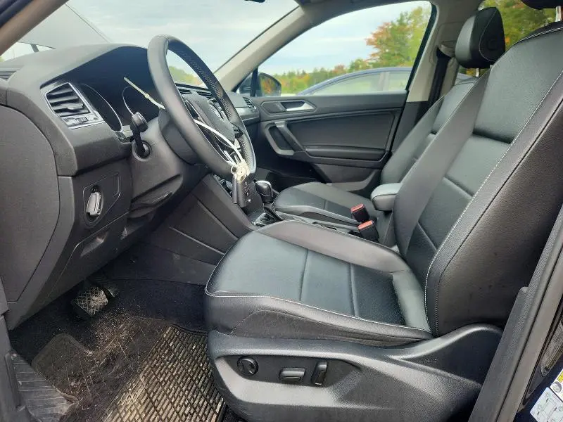 2021 VOLKSWAGEN TIGUAN SE  