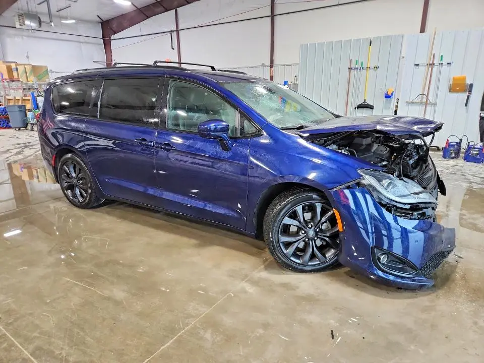 2019 CHRYSLER PACIFICA TOURING L PLUS  
