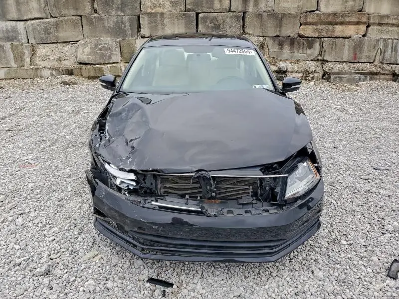 2017 VOLKSWAGEN JETTA SE  