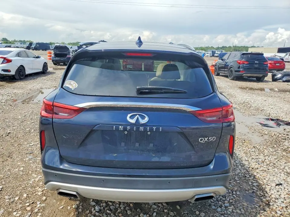 2021 INFINITI QX50 LUXE  