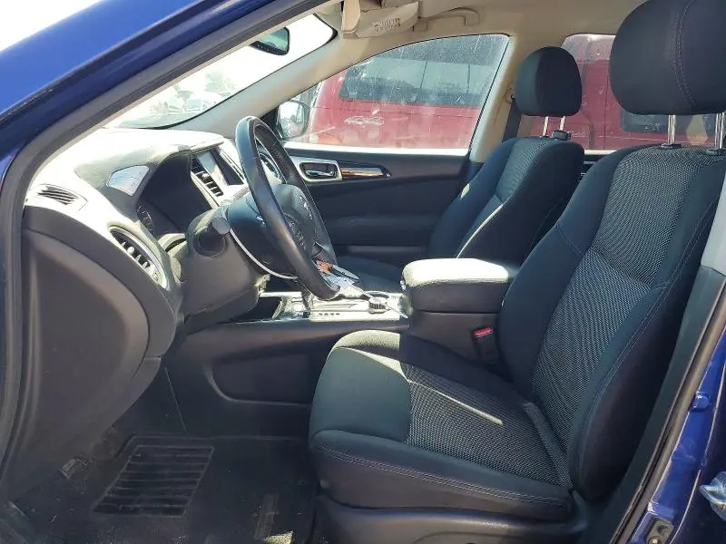 2017 NISSAN PATHFINDER SV  