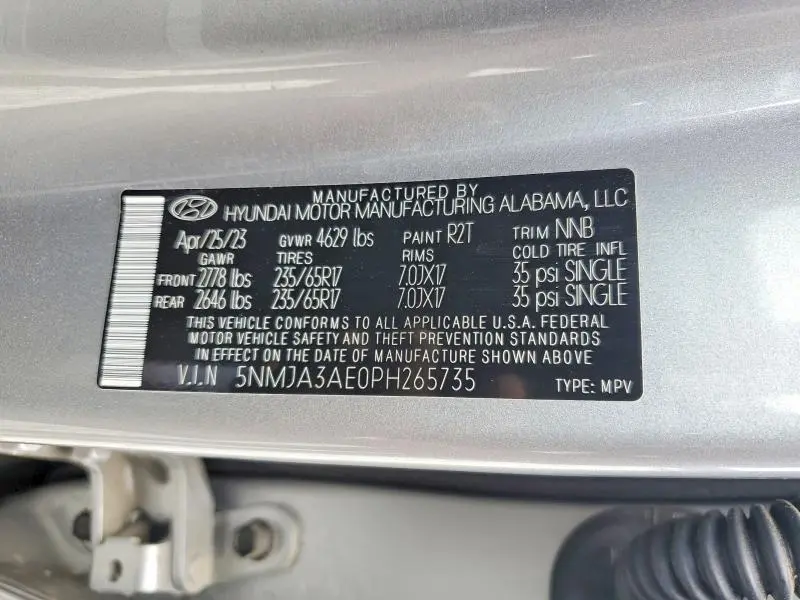 2023 HYUNDAI TUCSON SE  