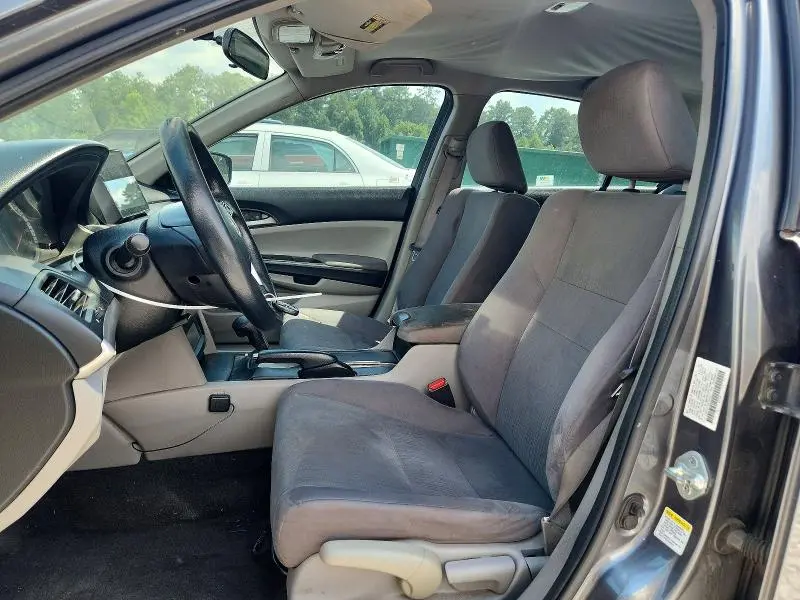 2011 HONDA ACCORD LX  
