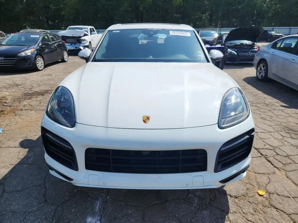 2022 PORSCHE CAYENNE GTS  