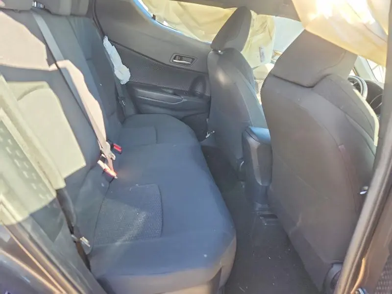 2018 TOYOTA C-HR XLE PREMIUM  