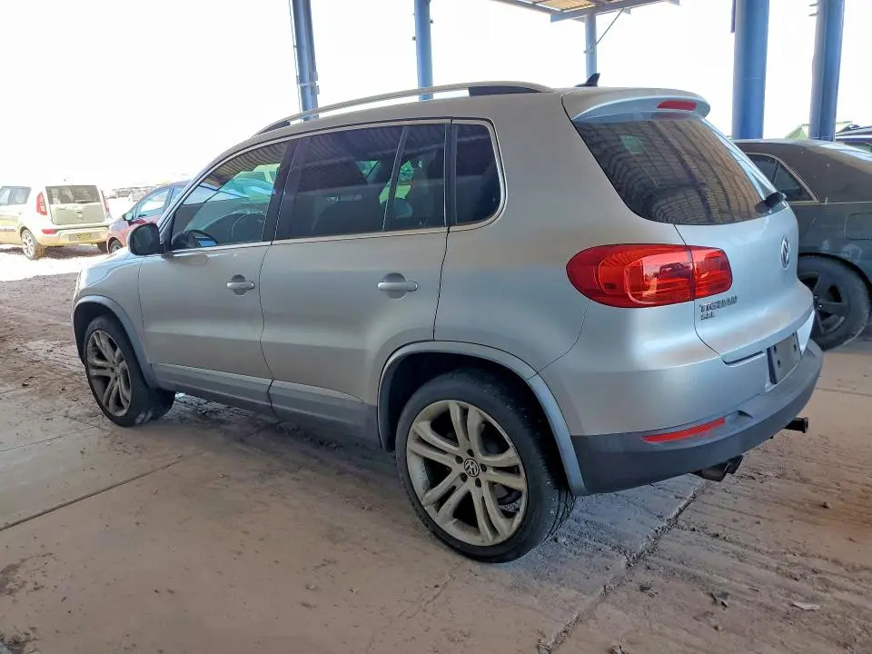 2016 VOLKSWAGEN TIGUAN S  