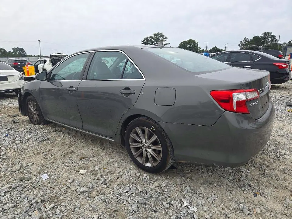 2012 TOYOTA CAMRY XLE  