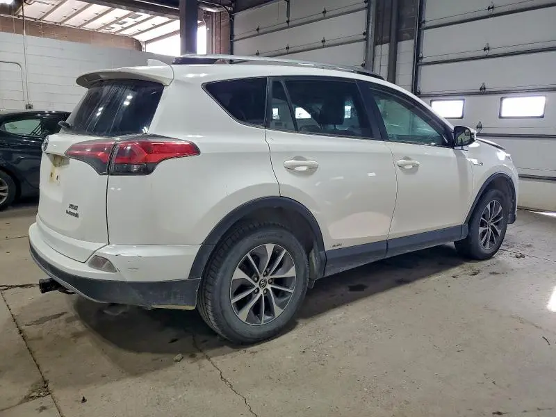 2018 TOYOTA RAV4 HV LE  