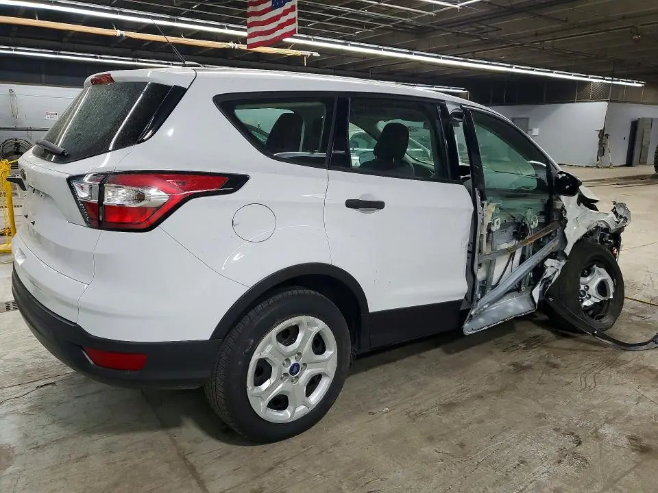 2018 FORD ESCAPE S  