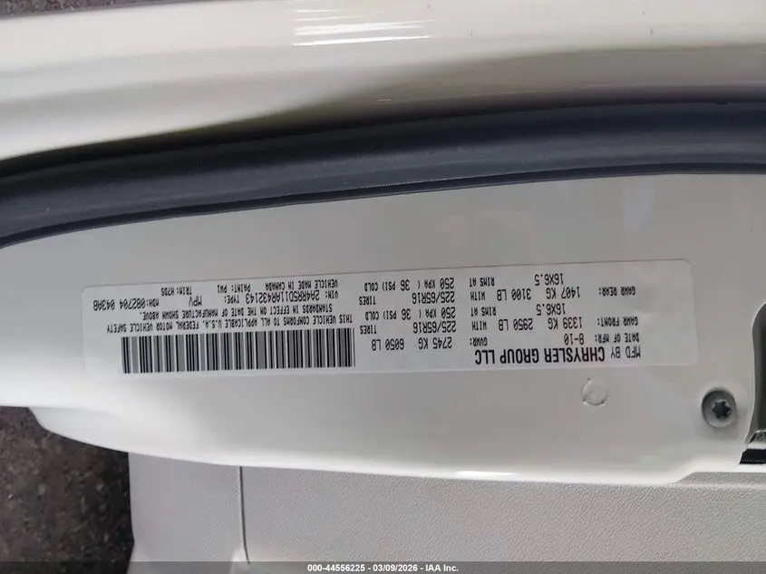 2010 CHRYSLER TOWN & COUNTRY TOURING