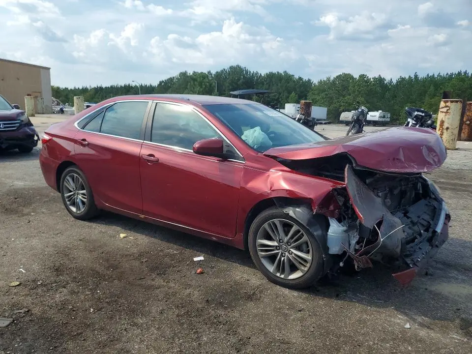 2017 TOYOTA CAMRY SE  