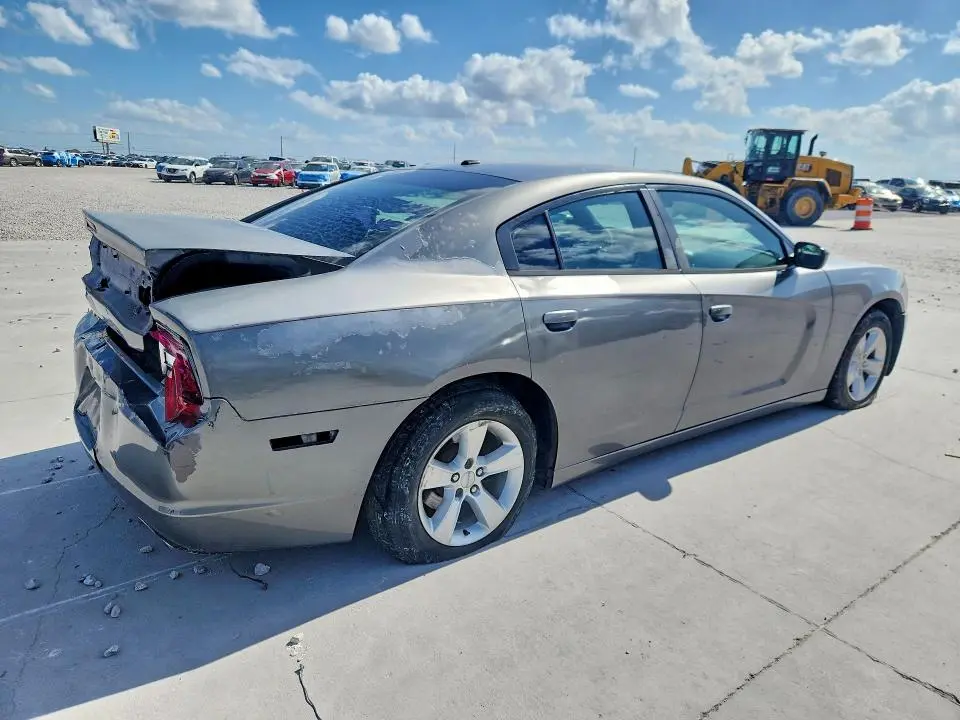 2012 DODGE CHARGER SE  