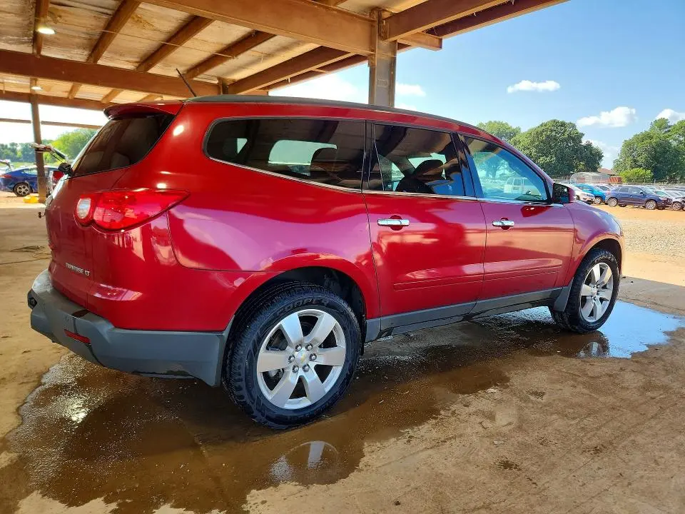 2012 CHEVROLET TRAVERSE LT  