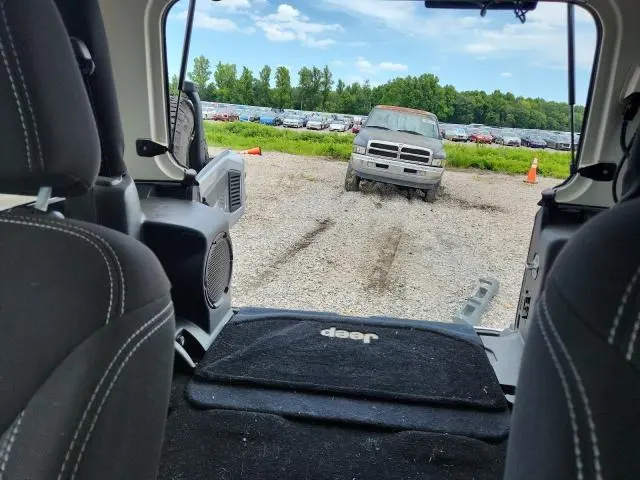 2014 JEEP WRANGLER SAHARA  