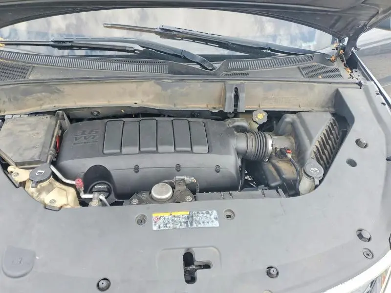 2014 CHEVROLET TRAVERSE LS  