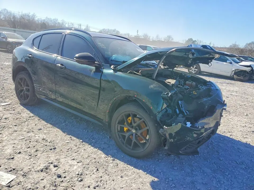 2021 ALFA ROMEO STELVIO TI  