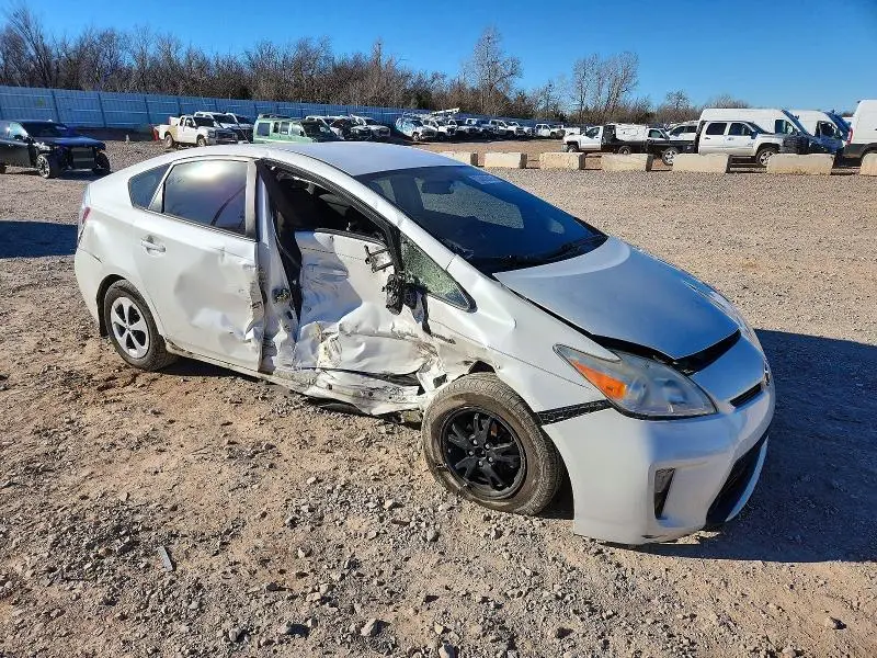 2013 TOYOTA PRIUS   