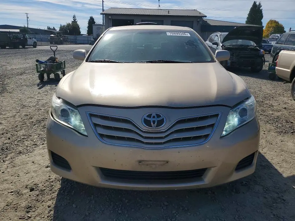 2010 TOYOTA CAMRY LE  