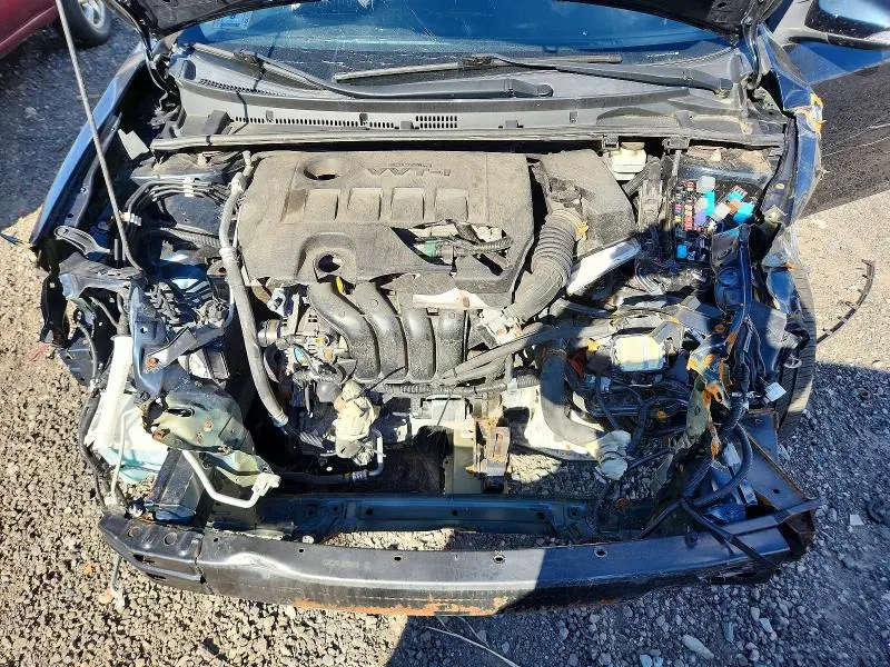 2019 TOYOTA COROLLA SE  