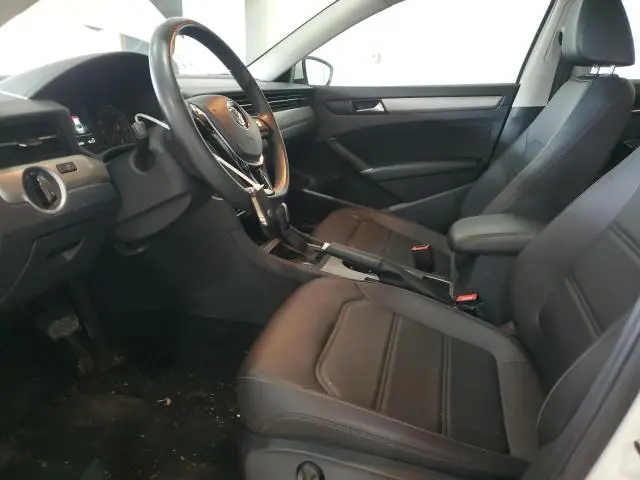 2022 VOLKSWAGEN PASSAT SE  
