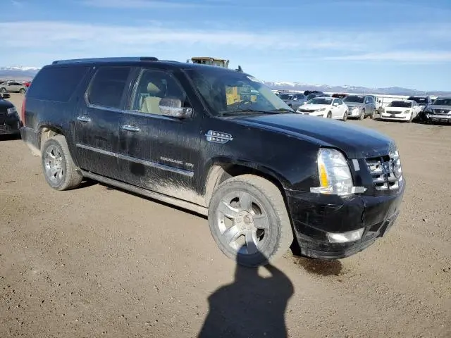 2011 CADILLAC ESCALADE ESV PREMIUM  