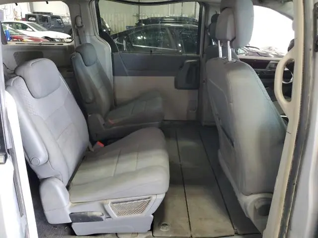 2010 CHRYSLER TOWN & COUNTRY TOURING  