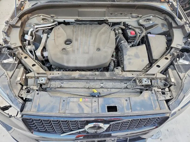 2024 VOLVO XC60 PLUS  