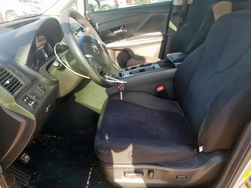 2013 TOYOTA VENZA LE