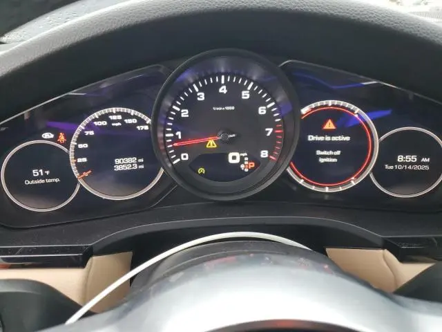 2019 PORSCHE CAYENNE