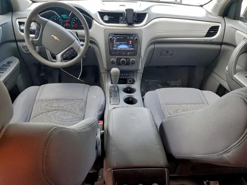 2013 CHEVROLET TRAVERSE LS  