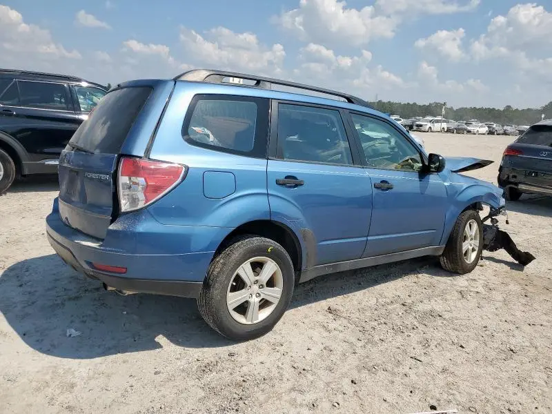 2010 SUBARU FORESTER XS  